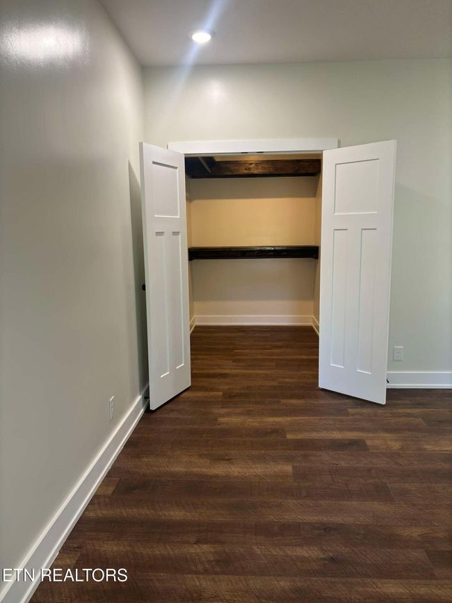 136 Log Ln, House other with 4 bedrooms, 3 bathrooms and null parking in Jacksboro TN | Image 11