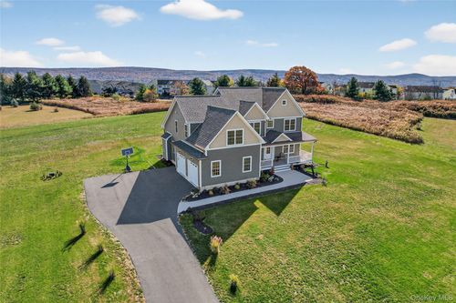 23 Meadow Ave, Greenwood Lake, NY, 10925-2718 | Card Image