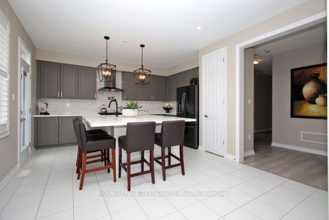 220 Harpin Way E, House other with 5 bedrooms, 4 bathrooms and 4 parking in Fergus ON | Image 10