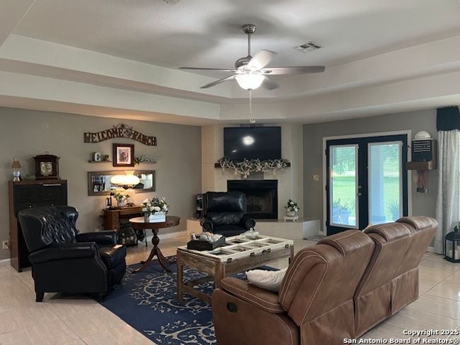 510 Jack Nickolaus Dr, House other with 3 bedrooms, 3 bathrooms and null parking in Devine TX | Image 14