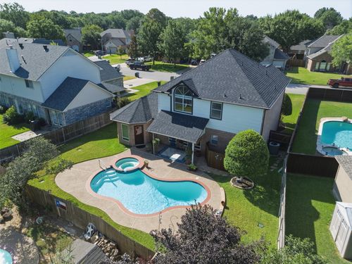 3310 Moss Creek Dr, Grapevine, TX, 76051-6524 | Card Image