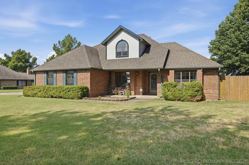 208 Heritage Ct, Fort Gibson, OK, 74434-8408 | Card Image