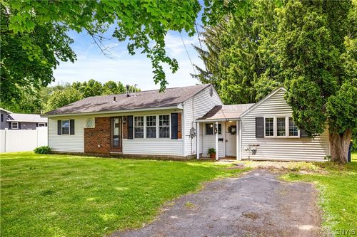 5 Walnut Dr, Whitesboro, NY, 13492-1711 | Card Image