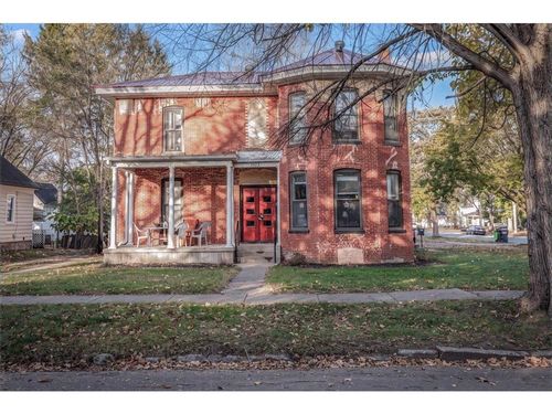 1103 8th St E, MENOMONIE, WI, 54751-2692 | Card Image