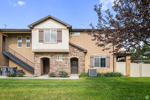 1051 Castleton Dr, North Salt Lake, UT, 84054-5013 | Card Image