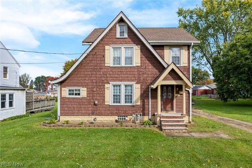 223 3rd St E, East Canton, OH, 44730-1201 | Card Image