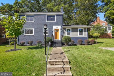 910 Anne Street, House other with 4 bedrooms, 3 bathrooms and null parking in TAKOMA PARK MD | Image 2