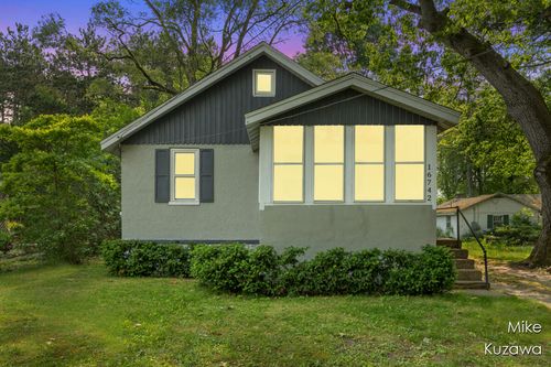 16742 148th Ave, Spring Lake, MI, 49456-9565 | Card Image
