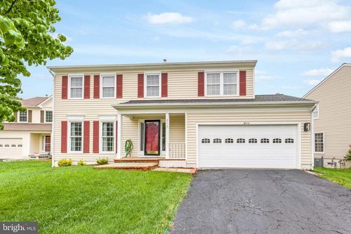 8010 Old Parsonage Ct, ALEXANDRIA, VA, 22315-5050 | Card Image
