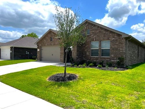 333 Wildrose Cir, Cleburne, TX, 76033-5053 | Card Image