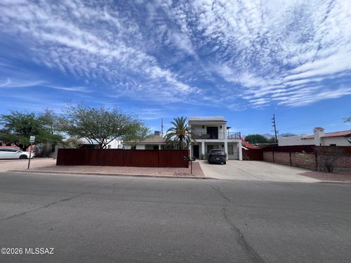 1733 E Lester St, Tucson, AZ, 85719-4205 | Card Image