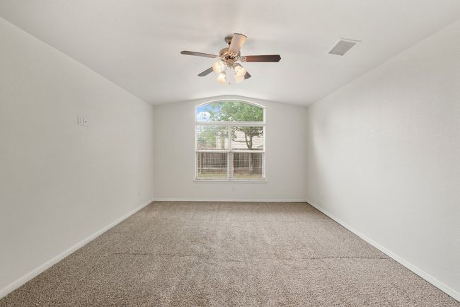 155 San Miniato St, House other with 4 bedrooms, 2 bathrooms and 3 parking in Georgetown TX | Image 15
