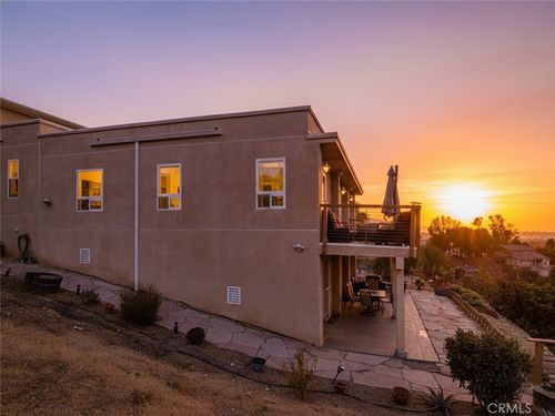 1469 Topa View Trl, Newbury Park, CA, 91320 | Card Image