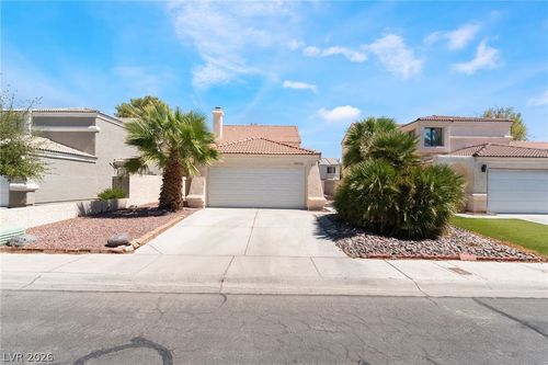 3645 Veneer Ln, Las Vegas, NV, 89108-5351 | Card Image