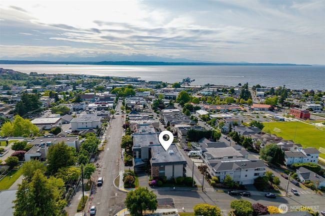 Sought after location on a corner lot in the Edmonds Bowl! | Image 29