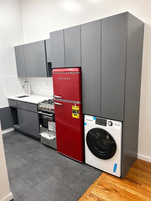 2f-628 W 138th St, New York, NY, 10031-7870 | Card Image