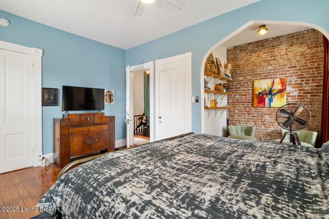 1101 S 1 St St, House other with 3 bedrooms, 2 bathrooms and null parking in Louisville KY | Image 22