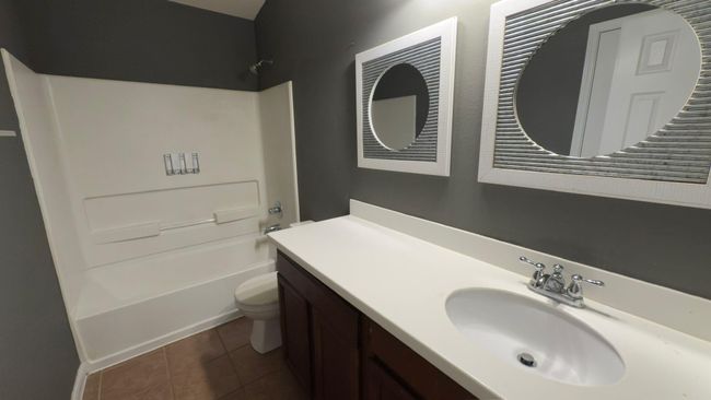 3318 Trail Hollow Dr, House other with 4 bedrooms, 3 bathrooms and 2 parking in Pearland TX | Image 9