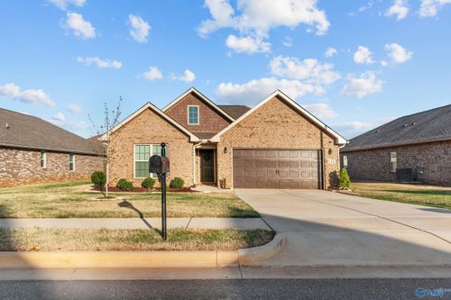 132 Fall Meadow Dr, Harvest, AL, 35749-3226 | Card Image