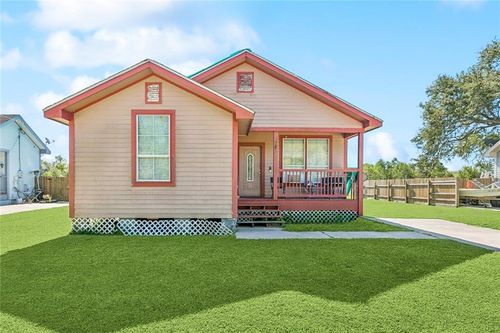 283 Wilson St, Belle Chasse, LA, 70037-4221 | Card Image