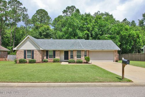 14957 Audubon Lake Blvd, Gulfport, MS, 39503-6251 | Card Image