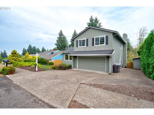 5219 Summit St, West Linn, OR, 97068-2920 | Card Image