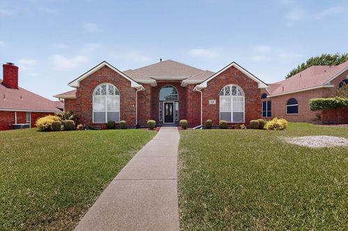 712 Regalwood Drive, Desoto, TX, 75115 | Card Image