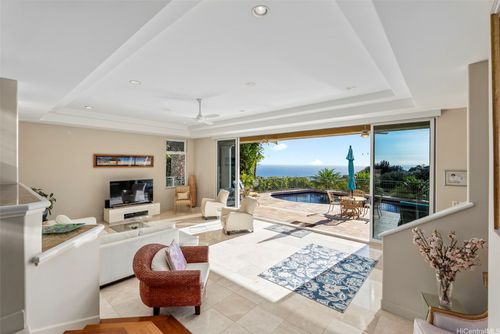 a-5609 Poola St, Honolulu, HI, 96821-1572 | Card Image