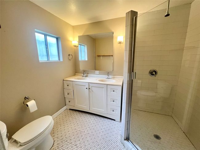 1808 E 38 Th 1/2 St, House other with 2 bedrooms, 2 bathrooms and null parking in Austin TX | Image 10