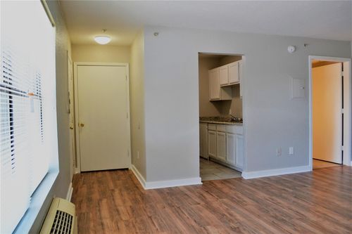 apt-104-701 W Sycamore St, Denton, TX, 76201-5926 | Card Image