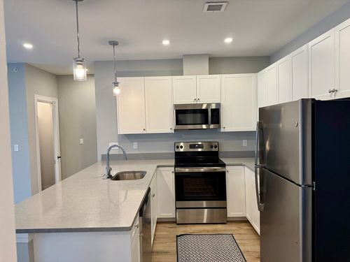 unit-201-3 Burke Ln, Wellesley, MA, 02481-5600 | Card Image