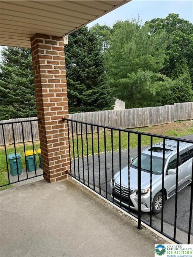 4053 Vaughn St, Condo with 2 bedrooms, 2 bathrooms and null parking in Palmer Twp PA | Image 18