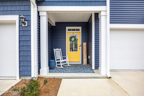 3659 Roseblossom Dr, Leland, NC, 28451-5404 | Card Image