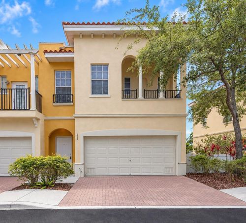 612 105th Terrace N, St Petersburg, FL, 33716 | Card Image