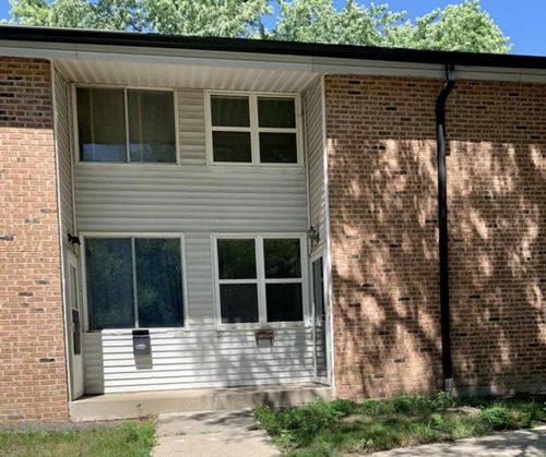 f-9051 N 95th St, Milwaukee, WI, 53224 | Card Image