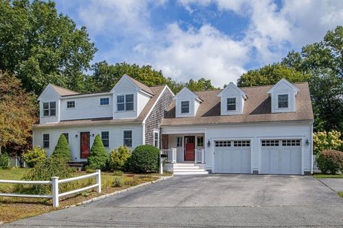 15 Thayer Ter, Rockland, MA, 02370-2427 | Card Image