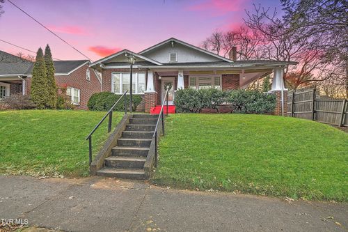 726 Lawrence Avenue, Bristol, VA, 24201 | Card Image