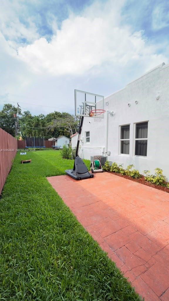 Residential Lease in Dania Beach 5