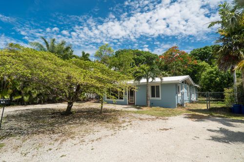 217 Gasparilla Dr, Key Largo, FL, 33037-2309 | Card Image