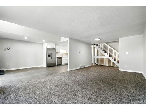 2976 S Parker Ct, Aurora, CO, 80014-3058 | Card Image