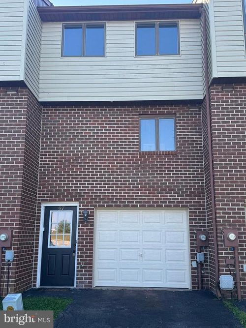57 Beck Rd, YORK, PA, 17403-9336 | Card Image