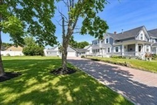 24-24 Brouilette St, North Chelmsford, MA, 01863-2503 | Card Image