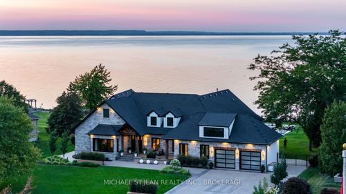 9 Lochside Dr, Stoney Creek, ON, L8E5T6 | Card Image