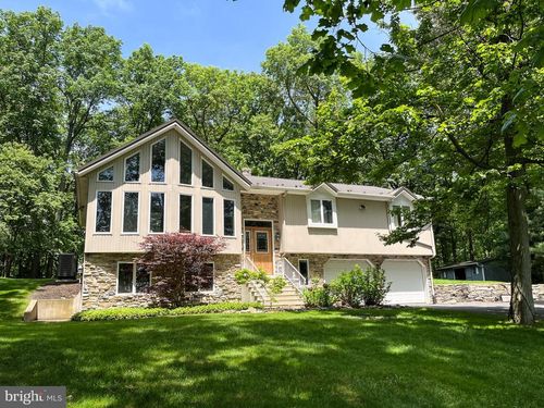 25 Woodlawn Dr, SCHUYLKILL HAVEN, PA, 17972-9380 | Card Image