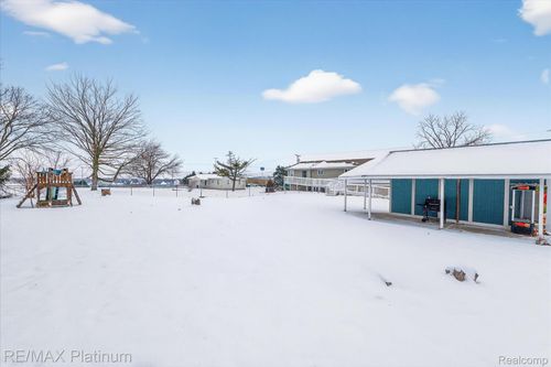 3965 Parsons Rd, Howell, MI, 48855-9617 | Card Image
