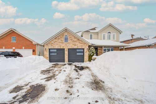 26 Country Lane, Barrie, ON, L4N0E6 | Card Image