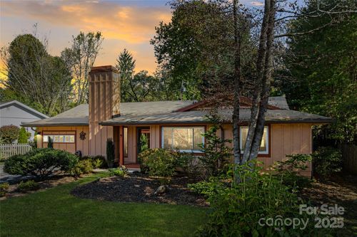 9 Glen Meadows Rd, Arden, NC, 28704-8453 | Card Image