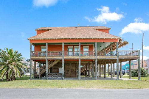 2757 Gulfview Ln, Crystal Beach, TX, 77650 | Card Image
