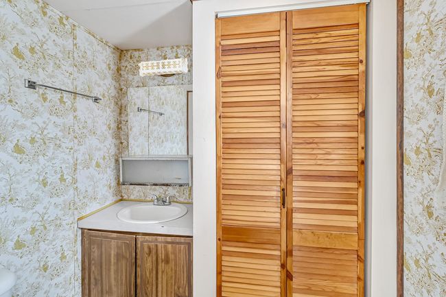506 Glenarm St, House other with 3 bedrooms, 2 bathrooms and null parking in Collbran CO | Image 17