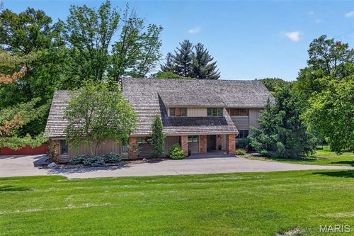 11 Denny Ln, Saint Louis, MO, 63131-4817 | Card Image